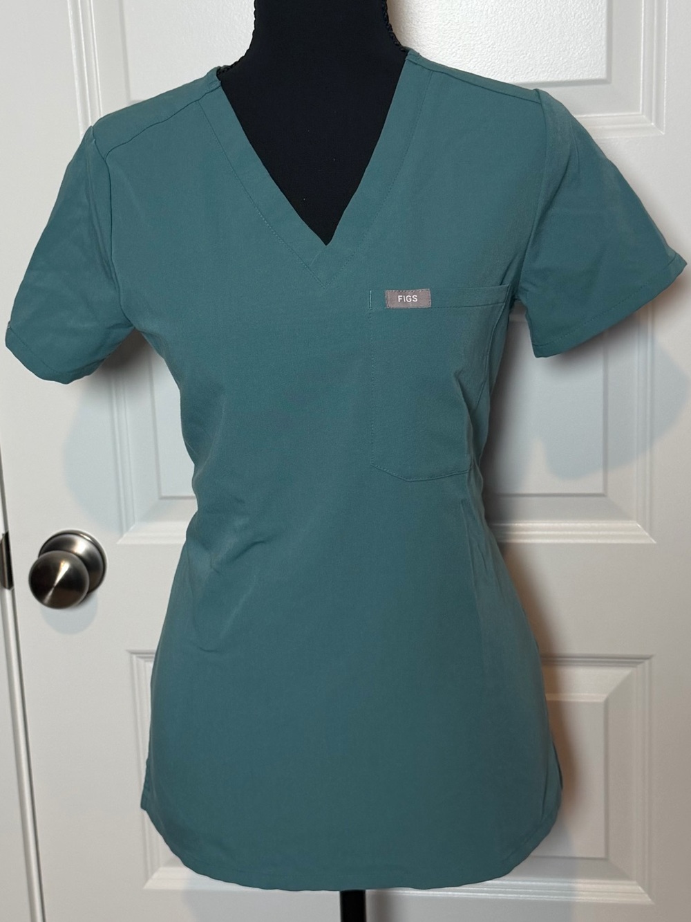 FIGS Catarina One-Pocket Scrub Top XXS Hydrogreen Teal Discontinued